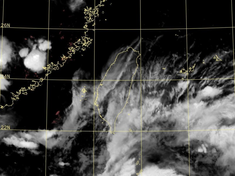 大雨特報 !  今晚至明日花蓮、臺東(含綠島、蘭嶼)地區 有局部大雨發生機率